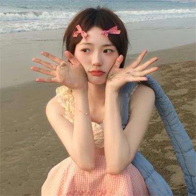 妮可·拜耳：大码怪美人
